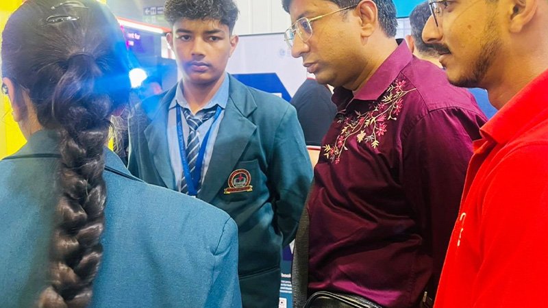 Robot Building Vivekanand Public School